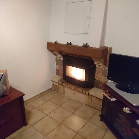 Chez Vero Et Bernard Апартаменты Бург-Сен-Пьер